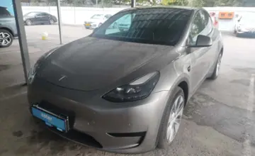 Tesla Model Y 2022 года за 15 000 000 тг. в Алматы фото 1