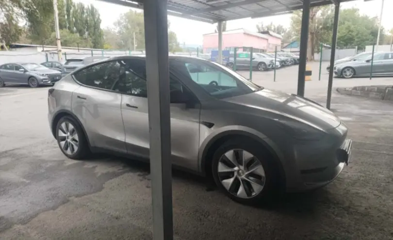Tesla Model Y 2022 года за 15 000 000 тг. в Алматы фото 4