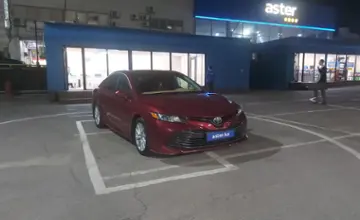 Toyota Camry 2018 года за 12 000 000 тг. в Алматы фото 2