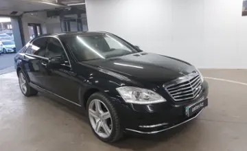 Mercedes-Benz S-Класс 2006 года за 8 000 000 тг. в Астана фото 2
