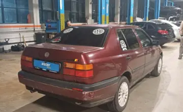 Volkswagen Vento 1994 года за 1 000 000 тг. в Караганда