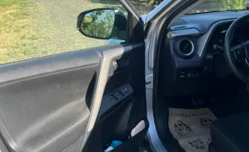 Toyota RAV4 2017 года за 10 800 000 тг. в Шымкент