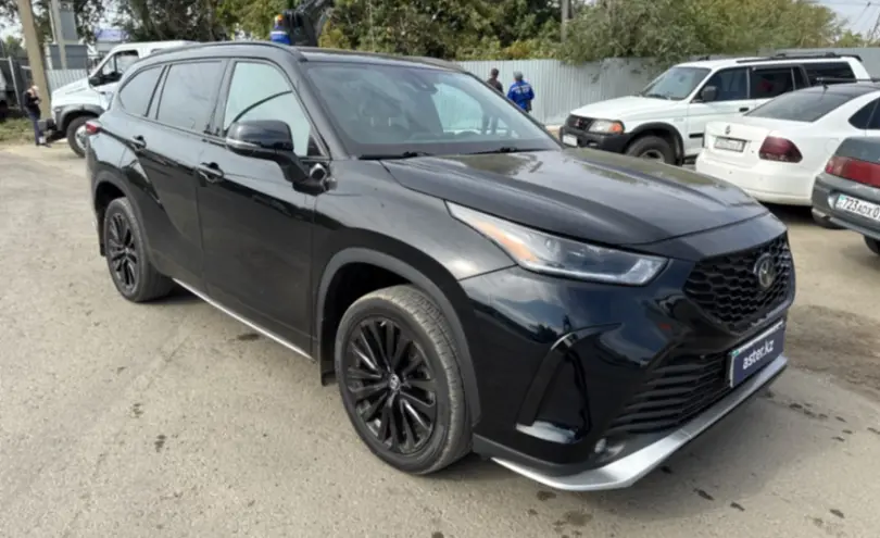 Toyota Highlander 2023 года за 25 000 000 тг. в Уральск фото 3