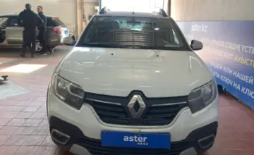 Renault Sandero 2020 года за 5 000 000 тг. в Астана фото 2