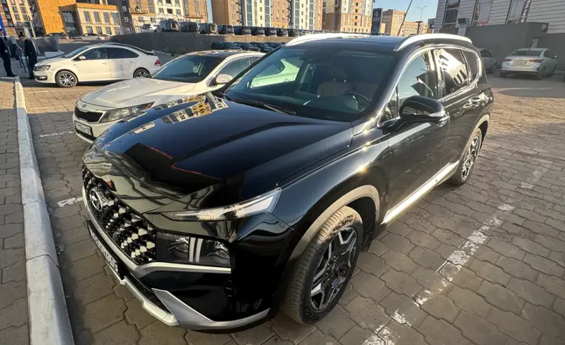 Hyundai Santa Fe 2022 года за 20 500 000 тг. в Караганда