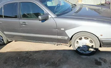 Mercedes-Benz E-Класс 1997 года за 2 500 000 тг. в Астана фото 3