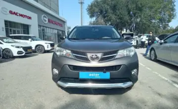 Toyota RAV4 2014 года за 10 000 000 тг. в Актобе фото 2