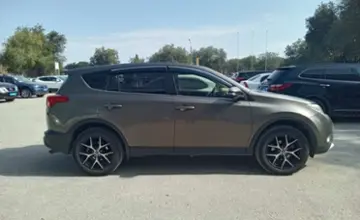 Toyota RAV4 2014 года за 10 000 000 тг. в Актобе фото 4