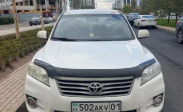 Toyota RAV4 2010 года за 8 000 000 тг. в Астана фото 2
