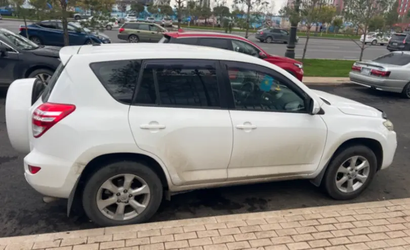 Toyota RAV4 2010 года за 8 000 000 тг. в Астана фото 4