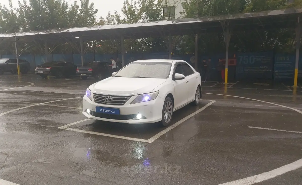 Toyota Camry 2012 года за 10 000 000 тг. в Алматы