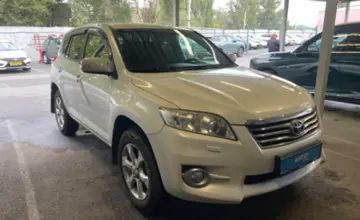 Toyota RAV4 2011 года за 8 000 000 тг. в Алматы фото 3