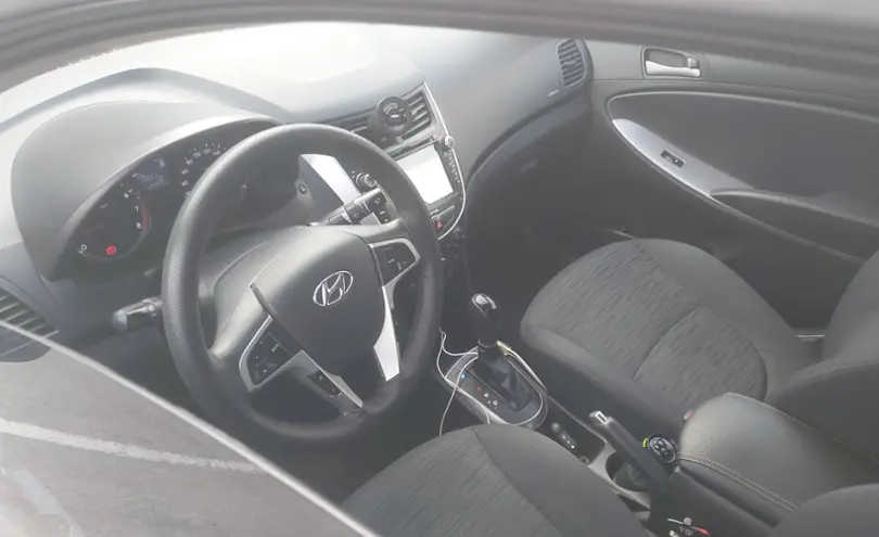 Hyundai Solaris 2015 года за 5 500 000 тг. в Алматы фото 5