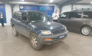 Toyota RAV4 1995 года за 2 000 000 тг. в Астана фото 2