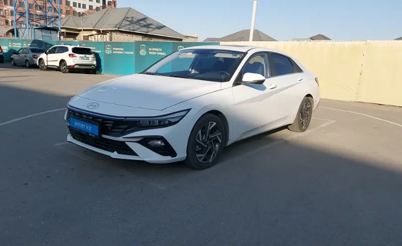 Hyundai Elantra 2023 года за 8 500 000 тг. в Шымкент