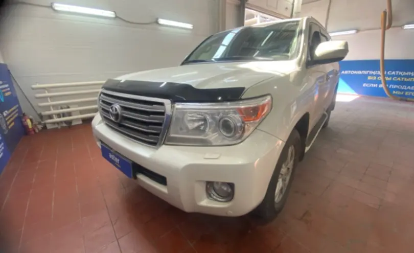Toyota Land Cruiser 2015 года за 24 000 000 тг. в Астана