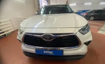 Toyota Highlander 2021 года за 23 500 000 тг. в Астана фото 2