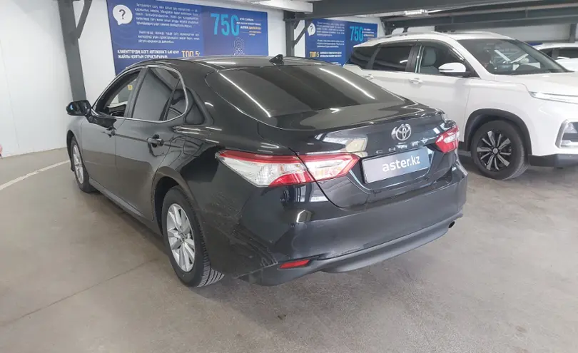 Toyota Camry 2020 года за 13 500 000 тг. в Астана фото 4