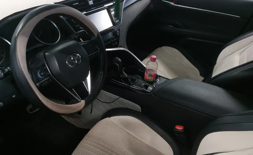 Toyota Camry 2020 года за 13 500 000 тг. в Астана фото 5
