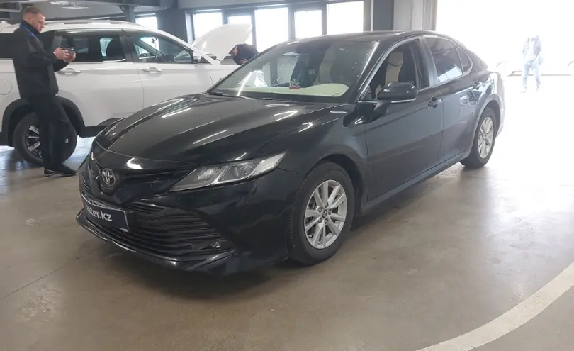 Toyota Camry 2020 года за 13 500 000 тг. в Астана