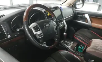 Toyota Land Cruiser 2015 года за 27 000 000 тг. в Астана фото 5
