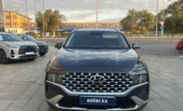 Hyundai Santa Fe 2021 года за 17 000 000 тг. в Уральск фото 2