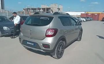 Renault Sandero 2017 года за 5 500 000 тг. в Астана фото 3