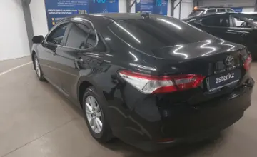 Toyota Camry 2019 года за 14 000 000 тг. в Астана фото 4