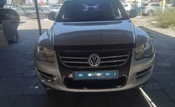 Volkswagen Touareg 2006 года за 5 600 000 тг. в Талдыкорган фото 2