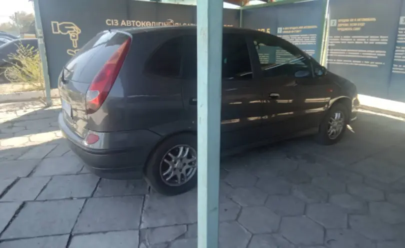 Nissan Almera Tino 2003 года за 3 500 000 тг. в Алматинская область