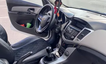 Chevrolet Cruze 2012 года за 3 600 000 тг. в Семей фото 4