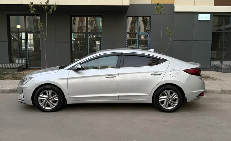 Hyundai Elantra 2019 года за 7 850 000 тг. в Алматы