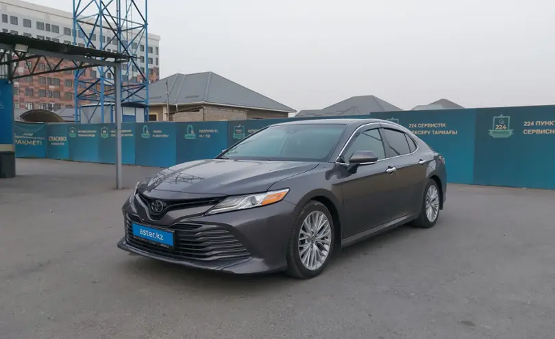 Toyota Camry 2018 года за 13 500 000 тг. в Шымкент