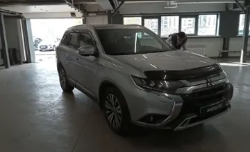 Mitsubishi Outlander 2019 года за 11 400 000 тг. в Астана фото 2