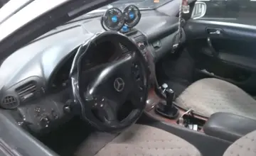 Mercedes-Benz C-Класс 2001 года за 4 000 000 тг. в Астана фото 5