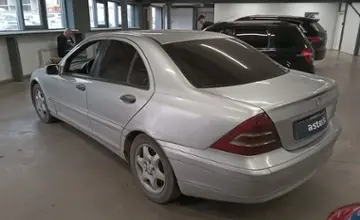 Mercedes-Benz C-Класс 2001 года за 4 000 000 тг. в Астана фото 4