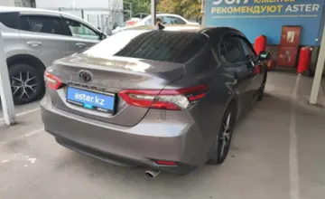 Toyota Camry 2021 года за 10 500 000 тг. в Алматы