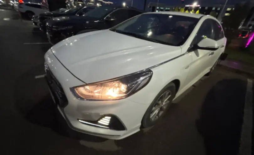 Hyundai Sonata 2018 года за 9 000 000 тг. в Астана