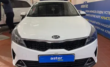 Kia Rio 2020 года за 8 000 000 тг. в Астана фото 2