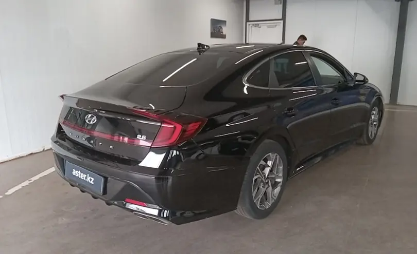 Hyundai Sonata 2019 года за 11 000 000 тг. в Астана фото 3