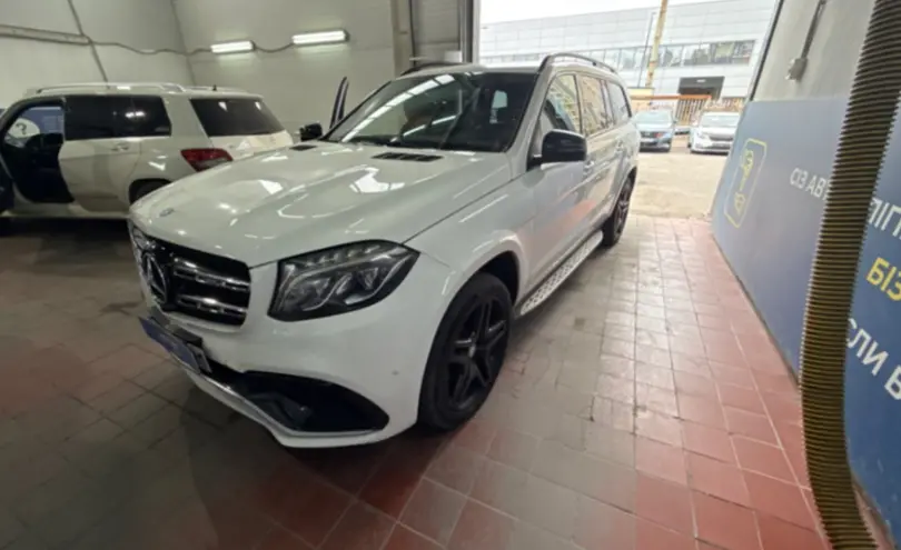 Mercedes-Benz GLS 2017 года за 24 000 000 тг. в Астана