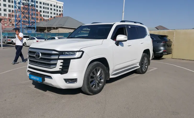 Toyota Land Cruiser 2022 года за 52 000 000 тг. в Шымкент
