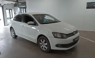 Volkswagen Polo 2014 года за 3 500 000 тг. в Астана фото 2