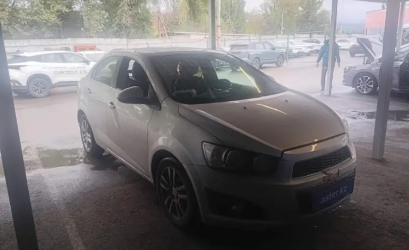 Chevrolet Aveo 2014 года за 4 000 000 тг. в Алматы фото 3