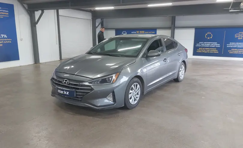 Hyundai Elantra 2018 года за 6 800 000 тг. в Астана
