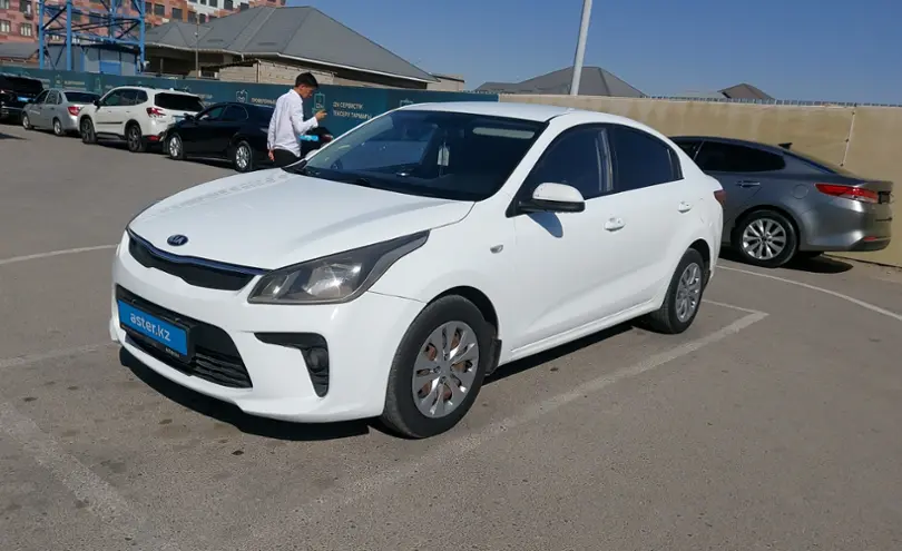 Kia Rio 2018 года за 5 500 000 тг. в Шымкент