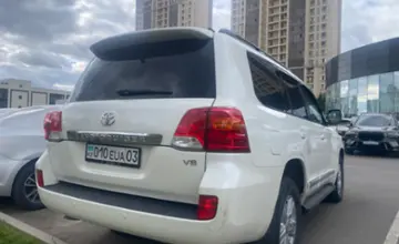 Toyota Land Cruiser 2013 года за 20 000 000 тг. в Астана