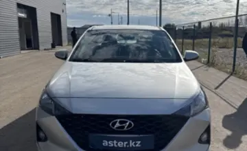 Hyundai Accent 2021 года за 6 700 000 тг. в Петропавловск фото 2