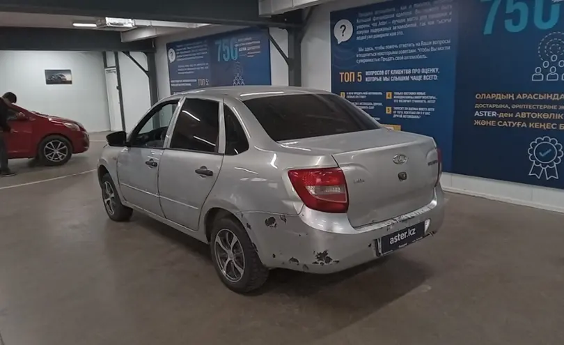 LADA (ВАЗ) Granta 2015 года за 2 000 000 тг. в Астана фото 4