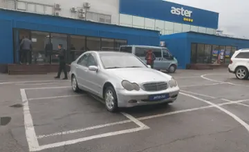 Mercedes-Benz C-Класс 2000 года за 2 000 000 тг. в Алматы фото 2